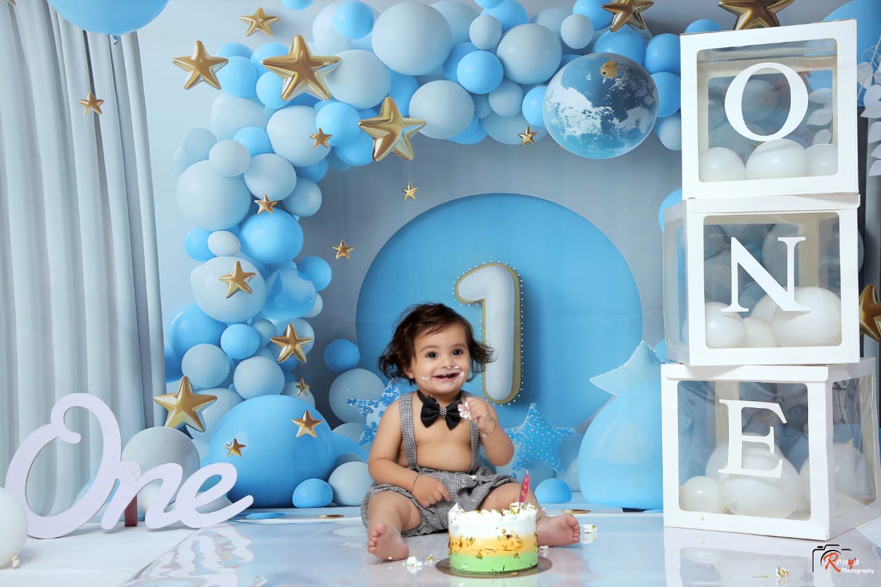 1 With Balloon Theme